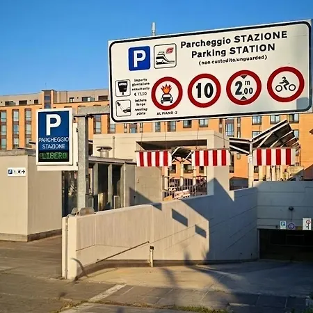 Express Anima Antica I 24h Covered Parking *