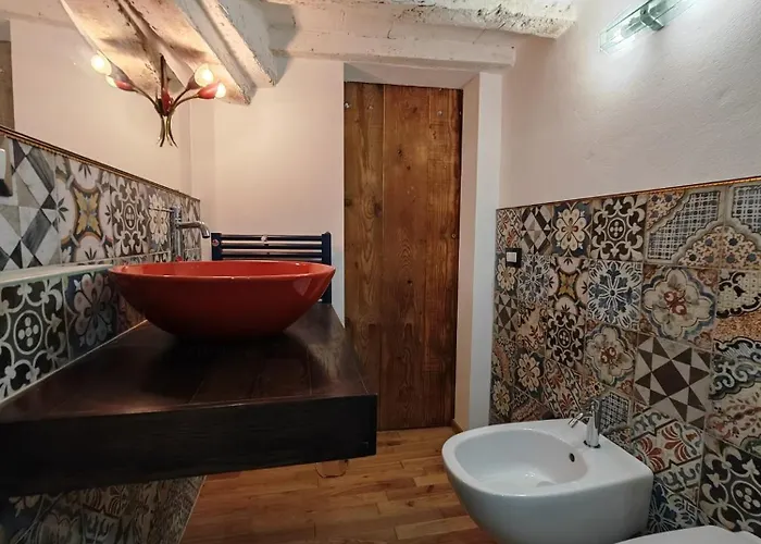 Borgo Antico I I I Privat Parking